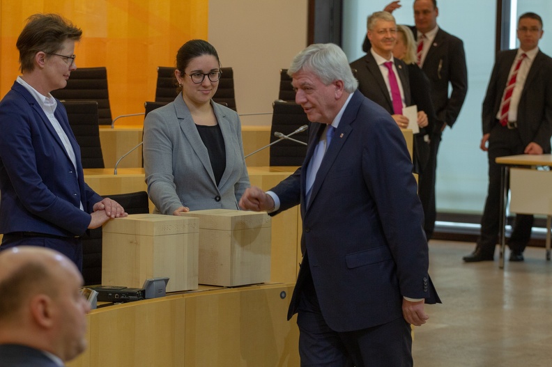 2019-01-18_Konstituierende Sitzung Hessischer Landtag Bouffier_3933.jpg