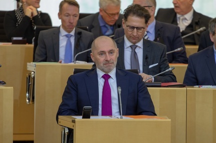 2019-01-18 Konstituierende Sitzung Hessischer Landtag FDP Rock 3597