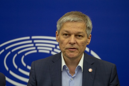 2019-07-03 Dacian Cioloș MEP-by Olaf Kosinsky-8150