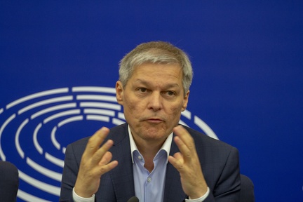 2019-07-03 Dacian Cioloș MEP-by Olaf Kosinsky-8156