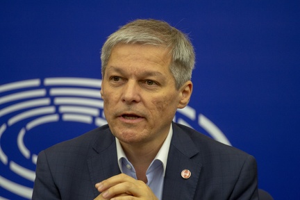 2019-07-03 Dacian Cioloș MEP-by Olaf Kosinsky-8169